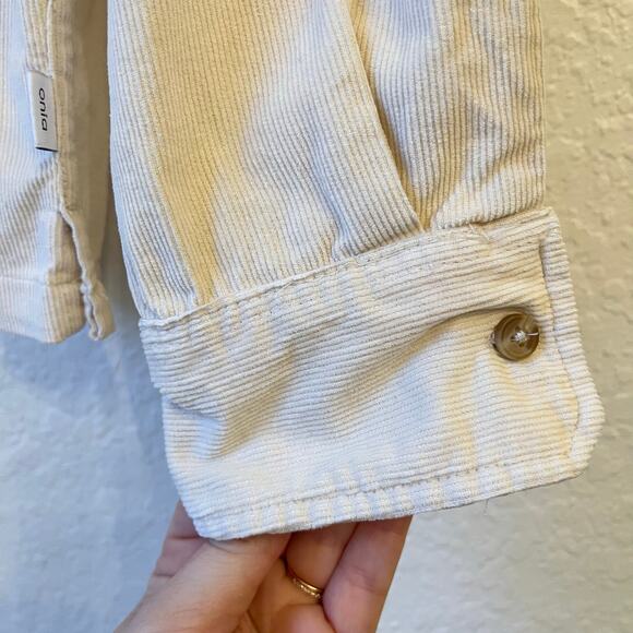 Onia Men's Corduroy Convertible Shirt Medium Swan Cream Button Up Casual - Picture 6 of 10